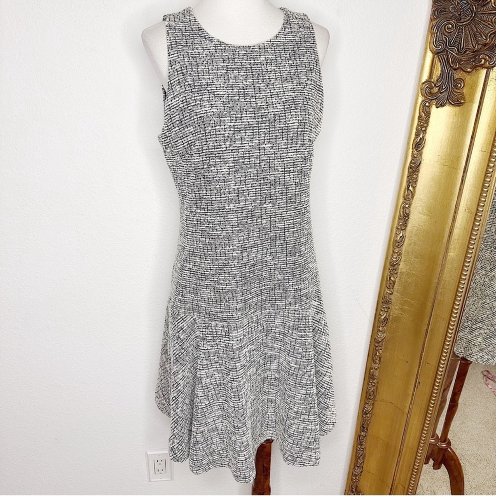 Banana Republic Black & White Tweed Sleeveless Fit & Flare Dress Size 10